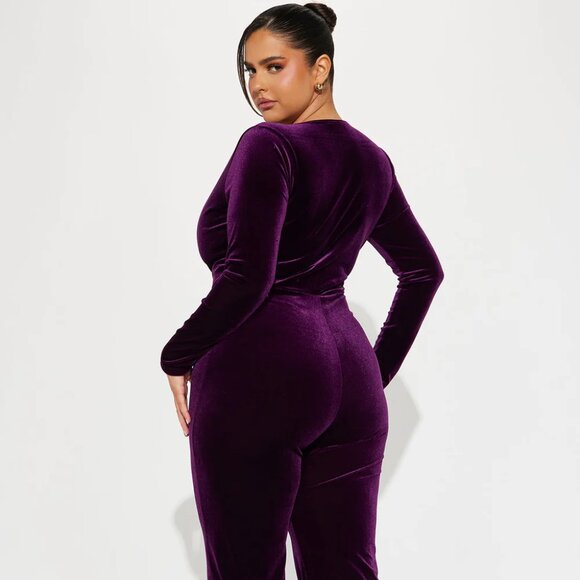 🆕 Fashion. Nova Here Is The Moment Velvet Jumpsuit - Purple - Picture 2 of 6